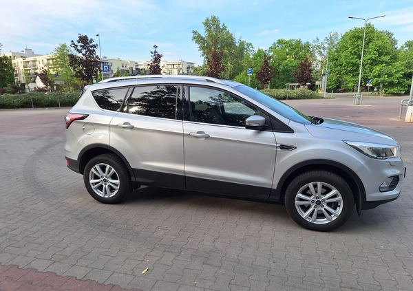 Ford Kuga cena 76900 przebieg: 56400, rok produkcji 2018 z Warszawa małe 79